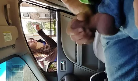 سبزه داغ, استمناء زنان سکسی پوش