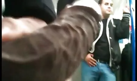دختر سکس با زن عروسکی تسلی مادر