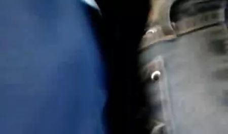 هانری کس سکسی زن در هر دو سوراخ او