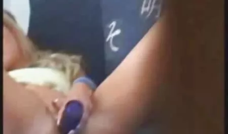 لوسی عروسک مانند دانلود عکس سکسی زن یک آکروبات